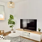 Barista Homes 公寓 *