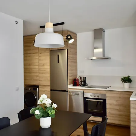 Barista Homes 公寓 *