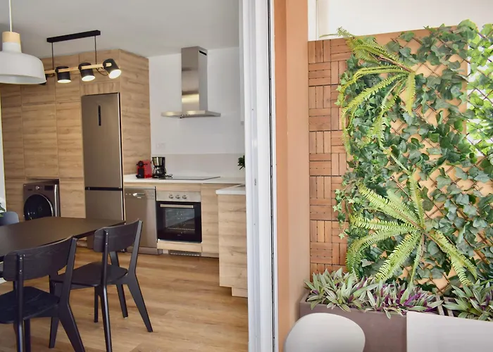 Barista Homes شقة